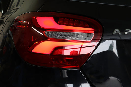 Komplettset Facelift/MOPF LED-Heckleuchten für Benz A-Klasse W176 mit Halogen Scheinwerfern